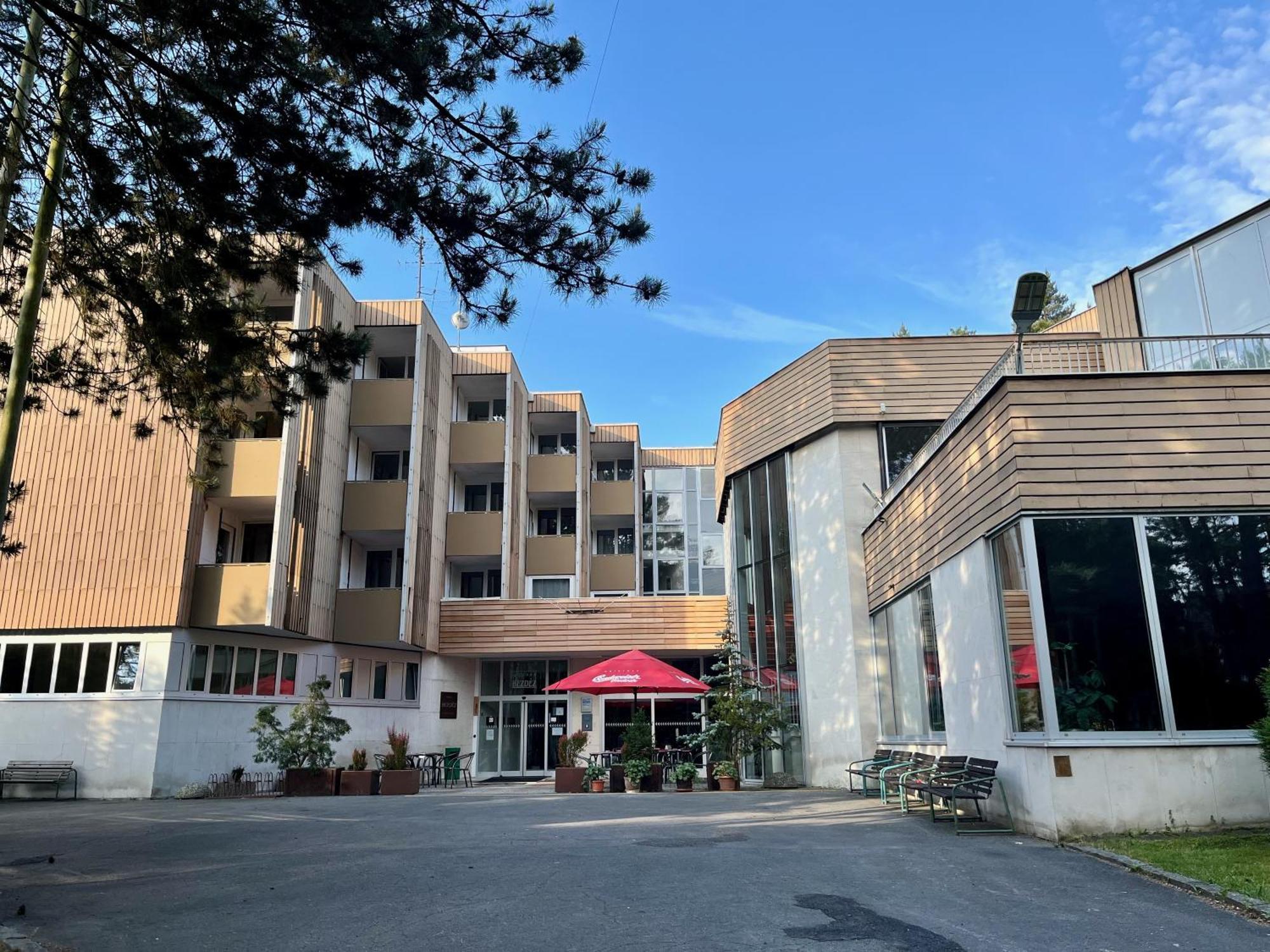 Hotel Bezdez Staré Splavy Exterior foto